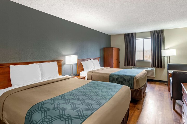 Room 40 of 49