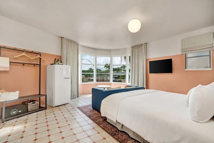 Room 43 of 56
