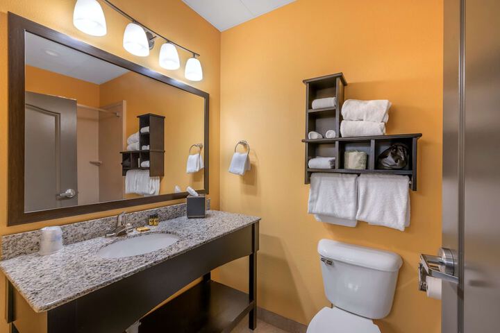 Best Western Plus North Platte Inn & Suites