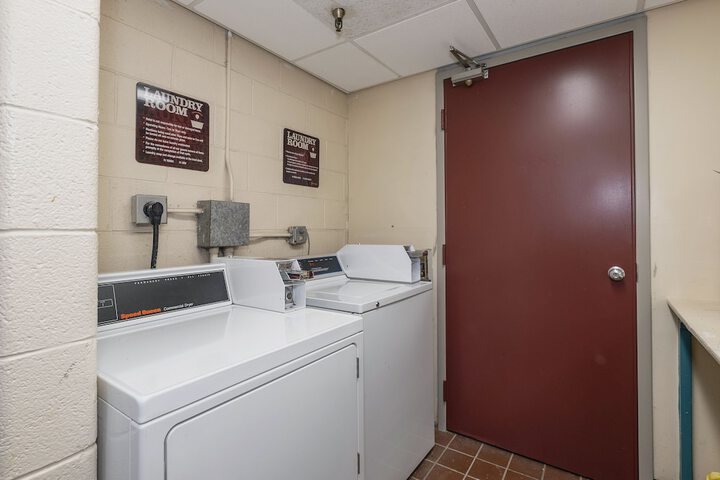 Room 26 of 34