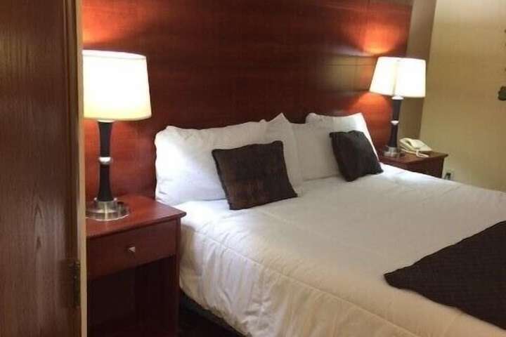 Room 14 of 23