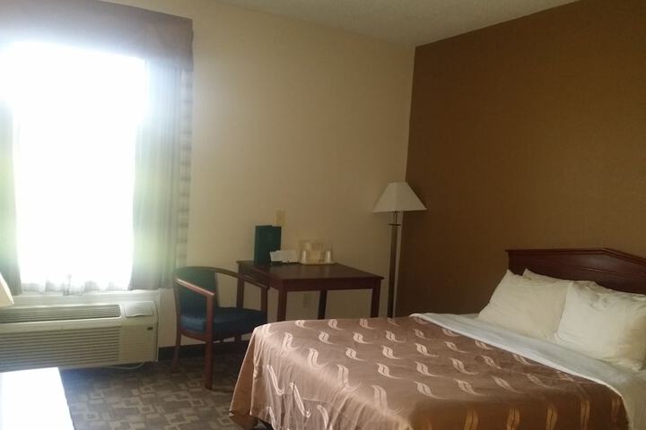 Room 30 of 75