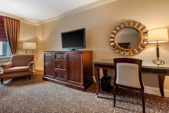 Omni William Penn Hotel