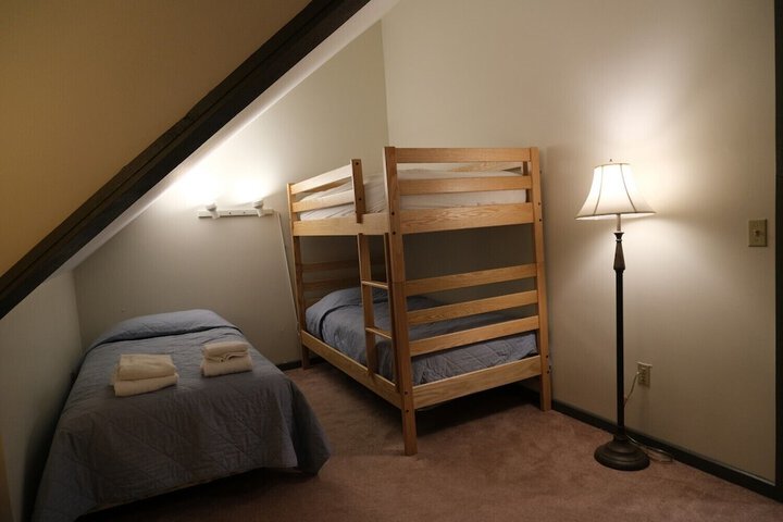 Room 17 of 30