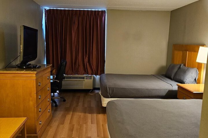 Room 44 of 75