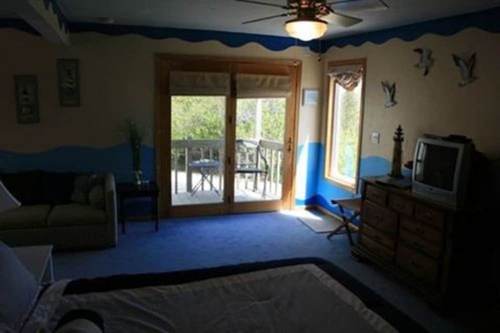 Room 7 of 56