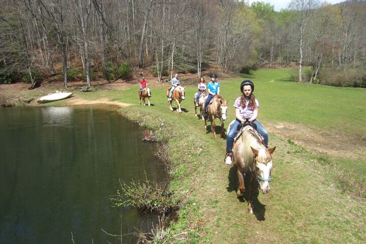 Arrowmont Stables & Cabins