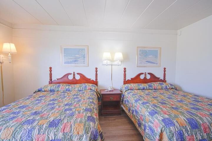 Room 17 of 28