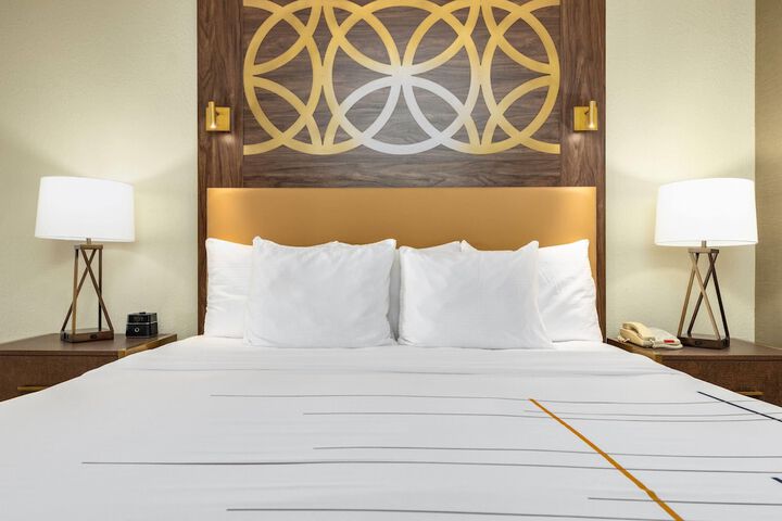 La Quinta Inn & Suites by Wyndham Marble Falls