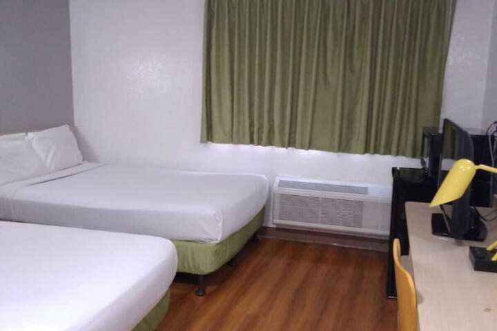 Room 45 of 61
