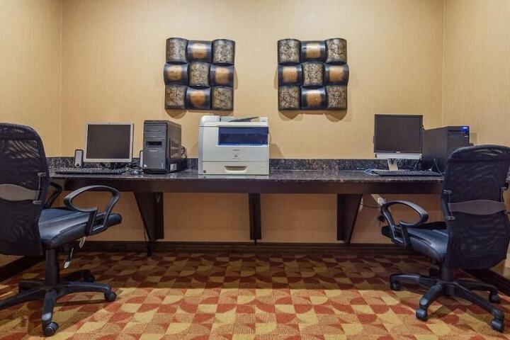 Business Center 13 of 14