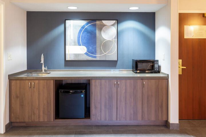Courtyard Minneapolis St. Paul / Roseville by Marriott