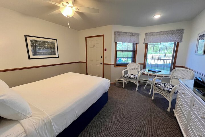 Room 35 of 157