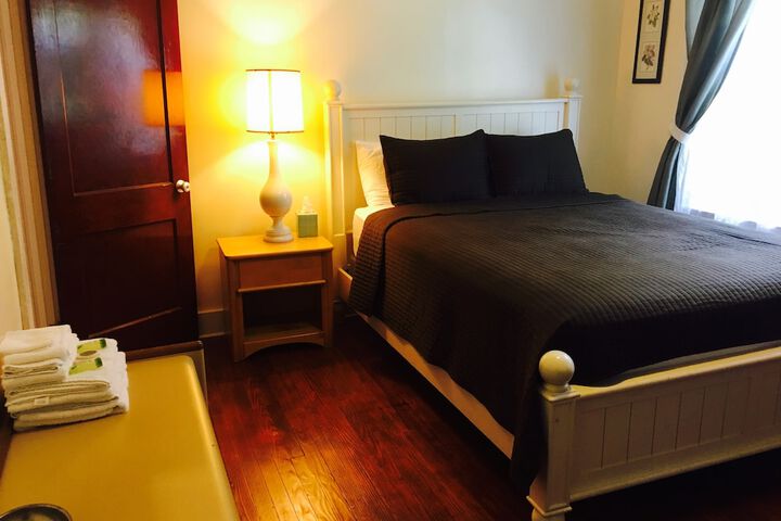 Room 7 of 82