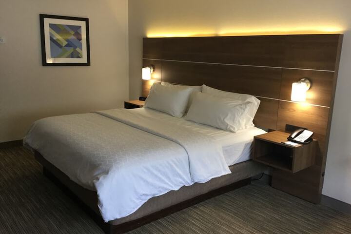 Room 20 of 46