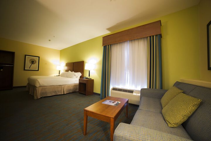 Room 34 of 46
