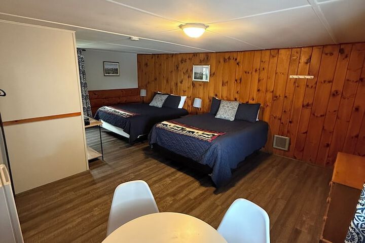 Yardarm Motel
