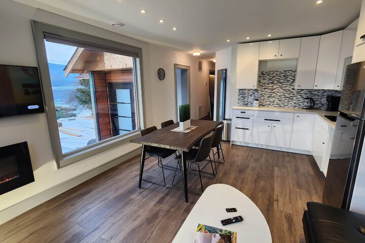 GLOBALSTAY. Paradise Marina Place