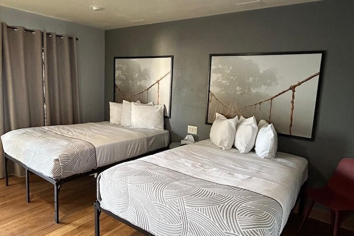 Room 14 of 24