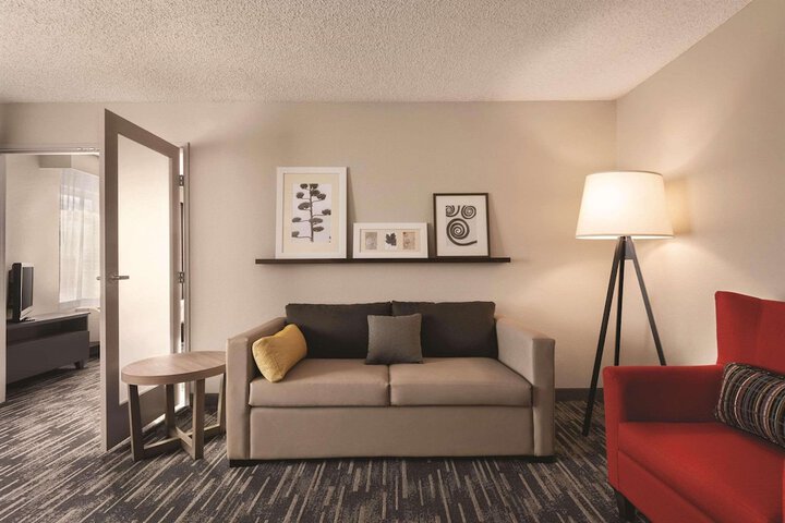 Country Inn & Suites by Radisson Northfield, MN