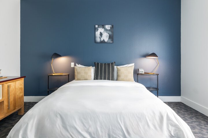 Room 17 of 57