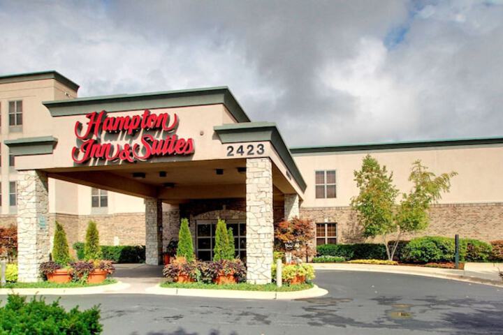 Hampton Inn & Suites Chicago / Aurora