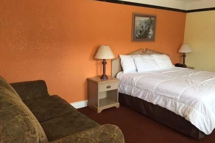 Room 25 of 26