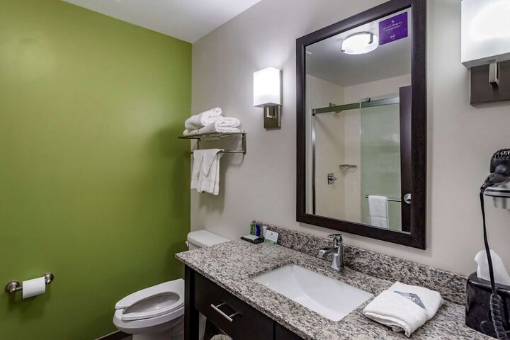 Room 20 of 32