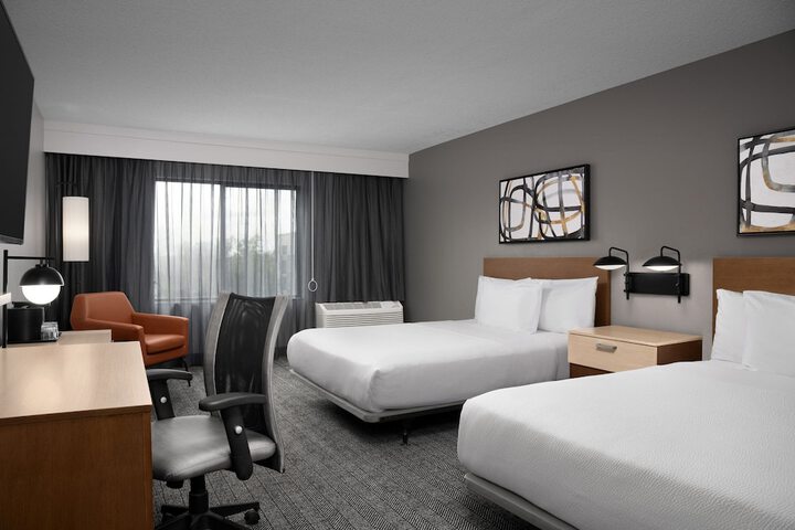 Room 42 of 73