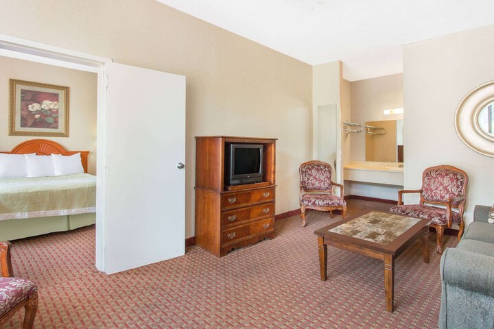 Room 3 of 13