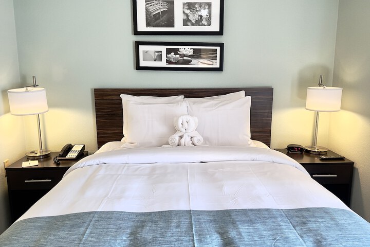 Room 32 of 58