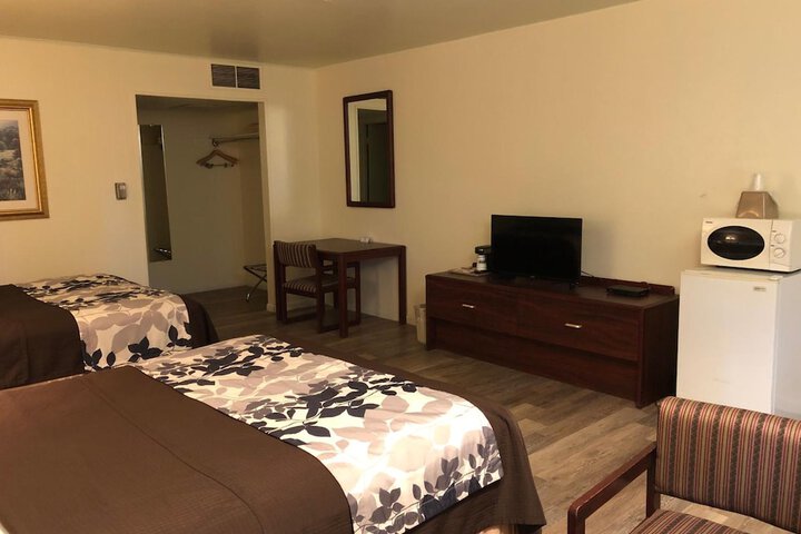 Room 20 of 28
