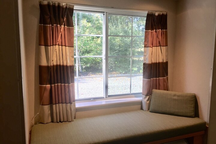 Room 12 of 24