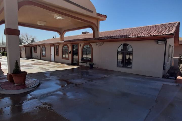 Hotel 3 of 28