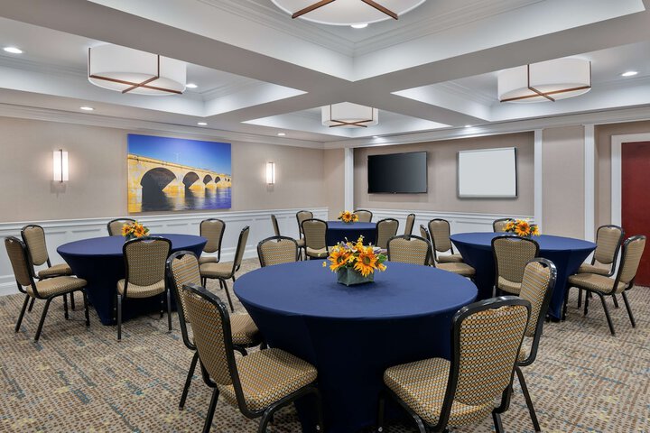 Hampton Inn & Suites Hartford / Farmington