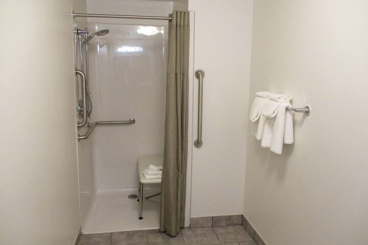 Motel 6 North Olmsted OH - Cleveland