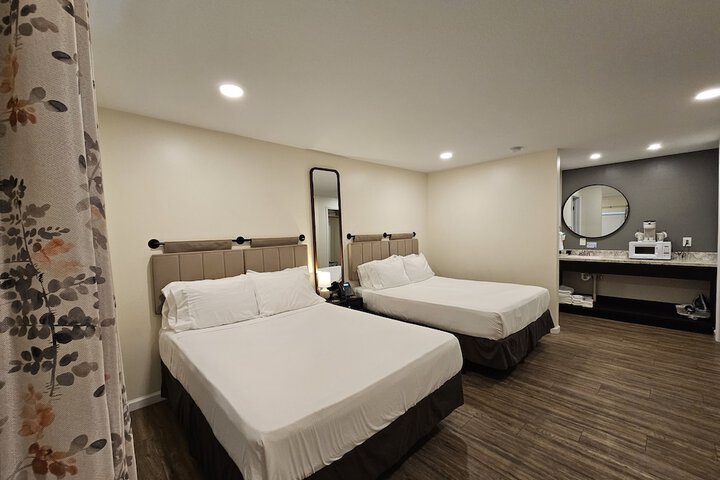 The Honey Bee Motel