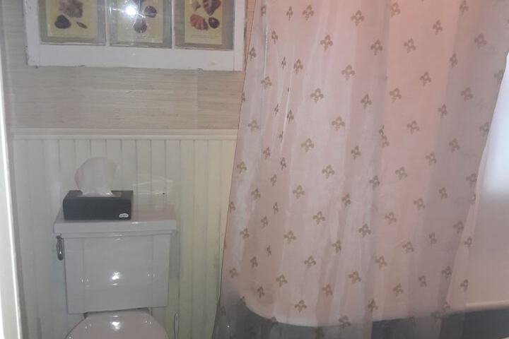 Room 15 of 23