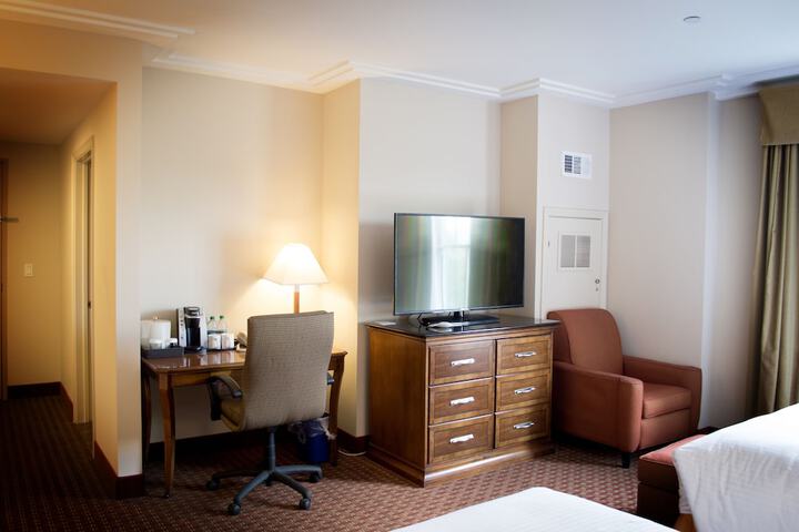 Room 20 of 32