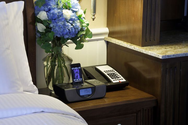 Madison Beach Hotel