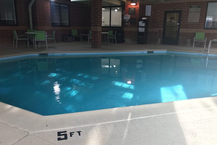 Holiday Inn Express Naperville by IHG