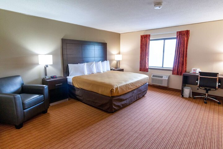 Room 7 of 34