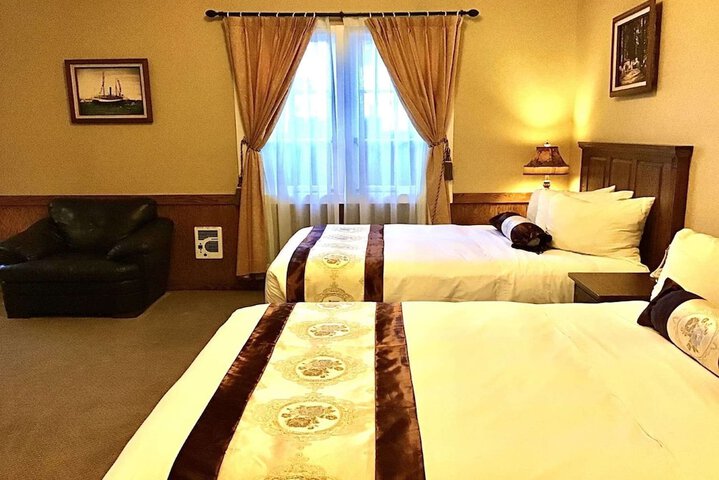 Room 50 of 76