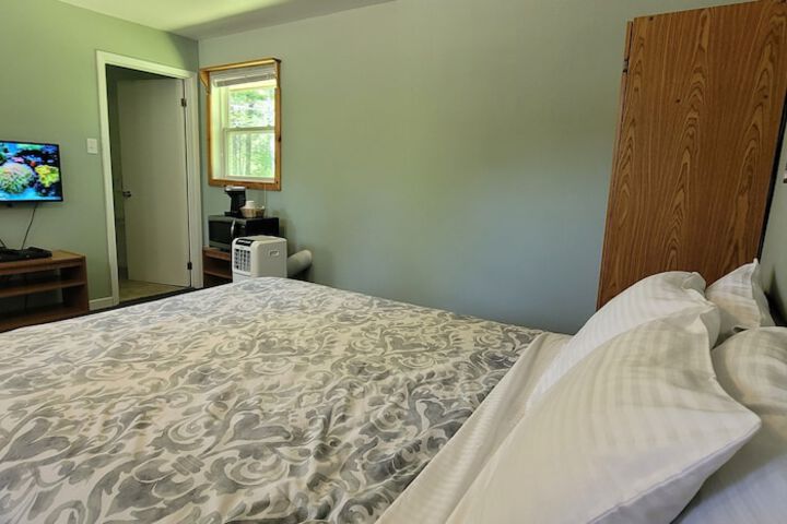 Room 118 of 147