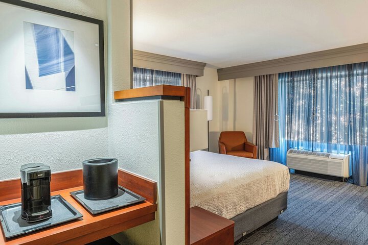 Courtyard by Marriott Wichita at Old Town