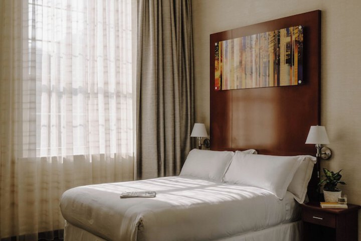 Room 26 of 38