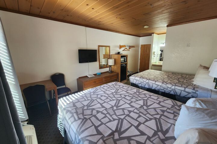Room 25 of 57