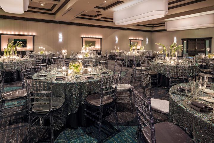 Ballroom/Hall 83 of 92