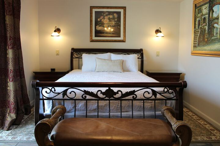 Room 10 of 40