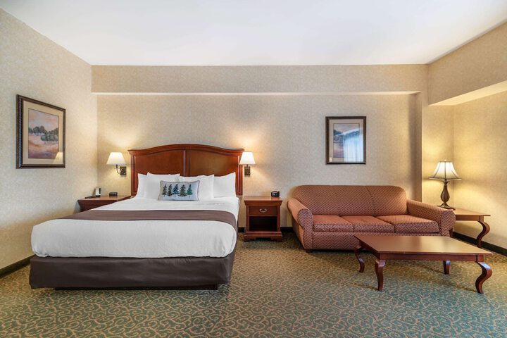 Room 33 of 125